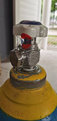 F2 Ar Xe Ne Laser Pre Mixed Gas For Excimer Laser 16L 20L 49L Cylinder Volume