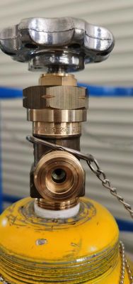 CGA679 Customized Fluorine-Based Gas Mixtures for Semiconductor Manufacturing / Ophthalmic Medicine / Aesthetic Med